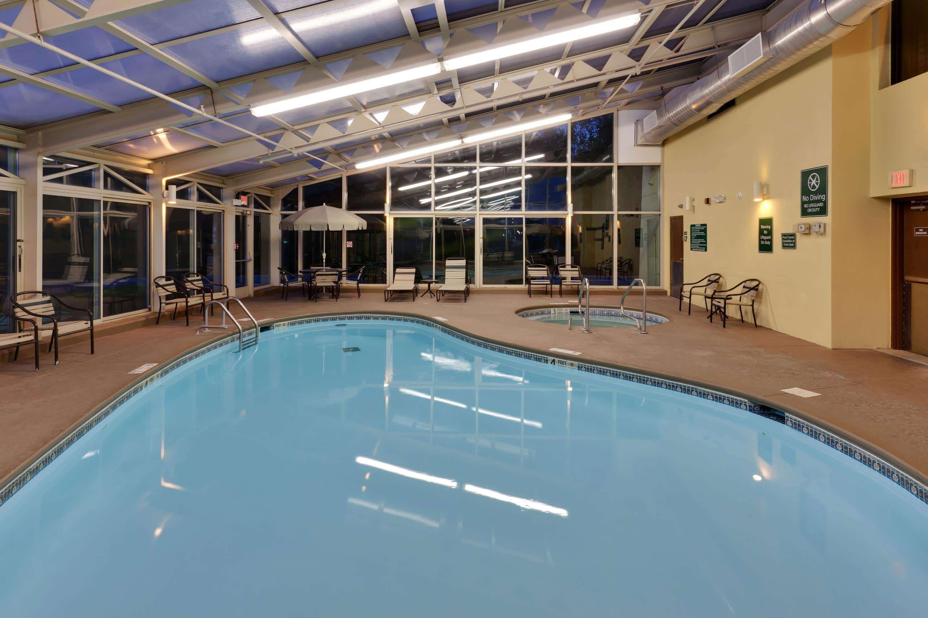 Hotel La Quinta By Wyndham Plattsburgh Exterior foto